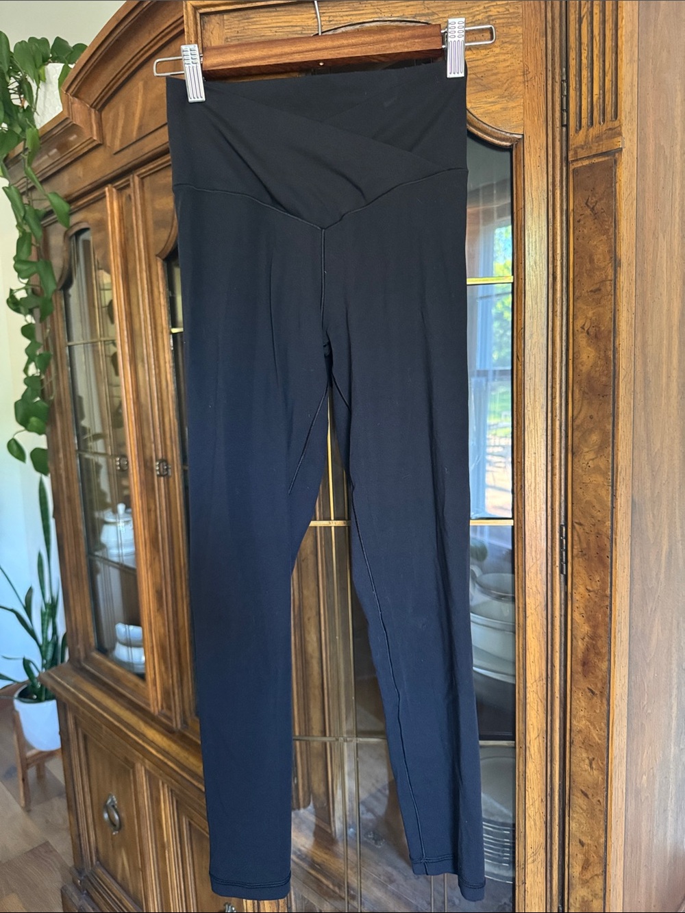 Aerie OFFLINE By Aerie Black Real Me High Waisted Crossover 7/8 Legging Medium